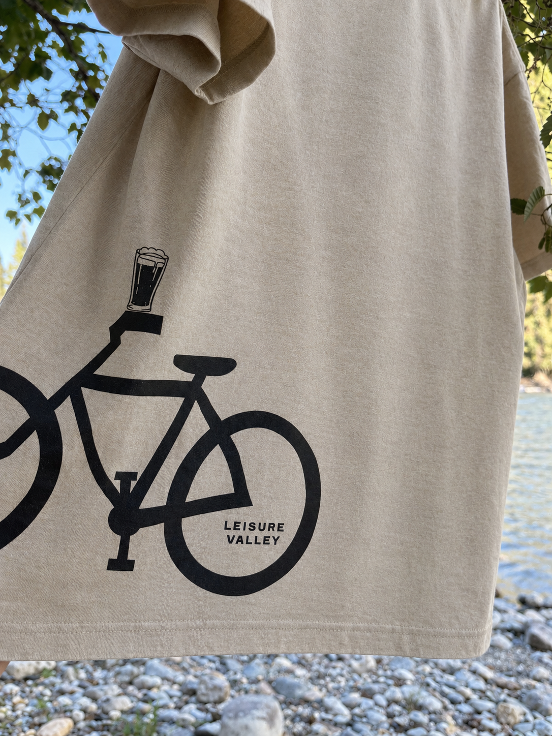 APRES SERIES Beers on Bikes Washed Tee